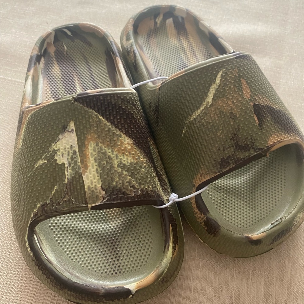Camouflage Slide Sandals